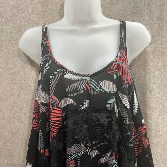 Free People Intimately Black Floral Lace She Swings Slip Size XS - Picture 2 of 7